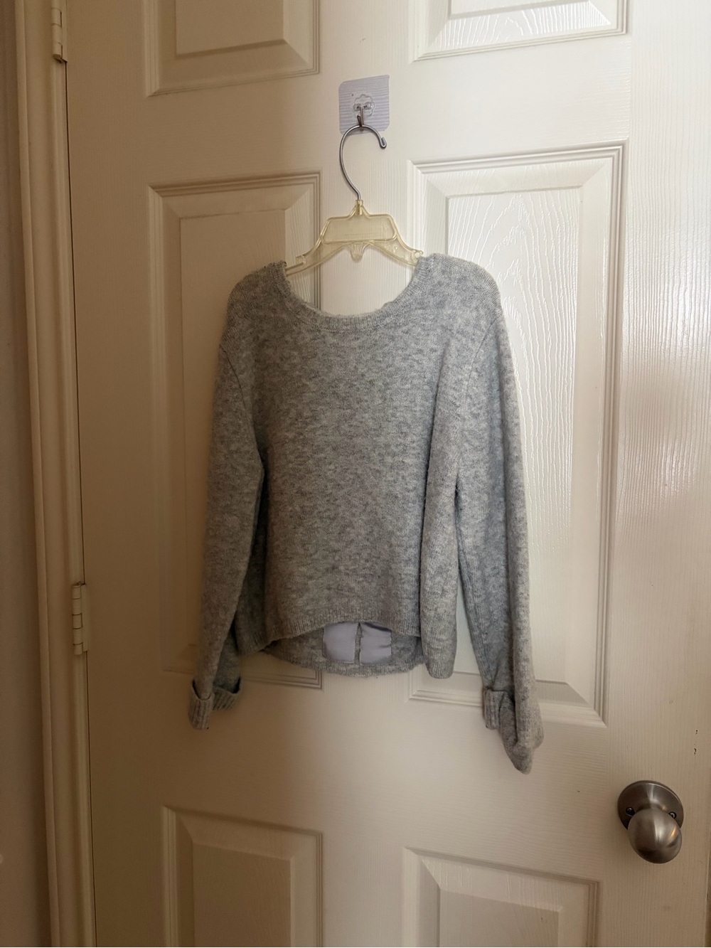 Neiman Marcus Light Gray Crewneck Knit Sweater
